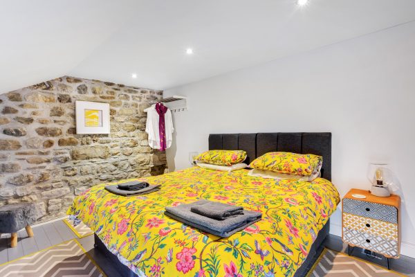 Charlotte-Gale-Yorkshire-Stays-Hawks-Barn-5942-Web