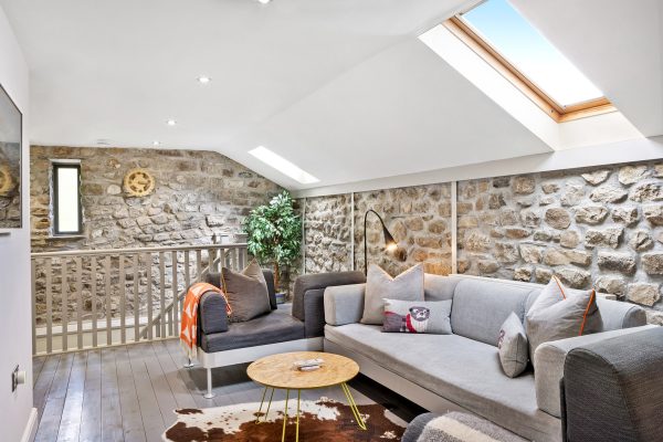 Charlotte-Gale-Yorkshire-Stays-Hawks-Barn-5983-Web